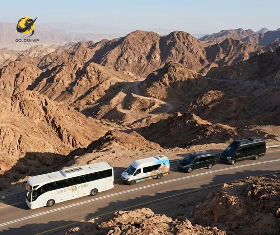 פוסט ממותג לשיירת הרכבים בהרי אילת עבור גולדן וי אי פי